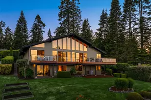 10793 NE Bill Point Dr, Bainbridge Island, WA 98110 - Photo 5