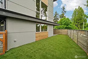 3319 W Elmore St, Seattle, WA 98199 - Photo 21