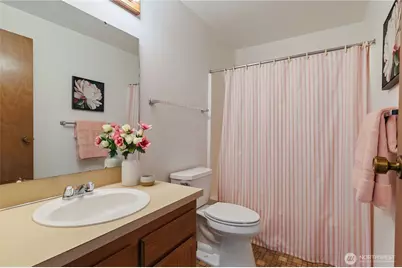 3350 Narrows View Lane NE #203, Bremerton, WA 98310 - Photo 23