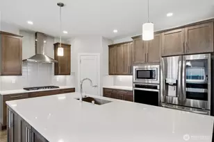 6302 206th Pl SW, Lynnwood, WA 98036 - Photo 3