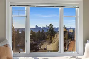 9400 Vineyard Crest, Bellevue, WA 98004 - Photo 25