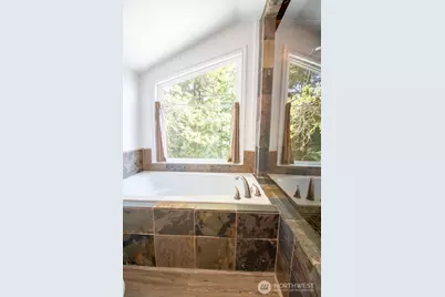 7255 E Mercer Way, Mercer Island, WA 98040 - Photo 23