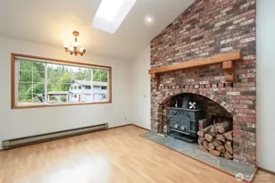 572 Dodger Ln, Port Angeles, WA 98363 - Photo 5
