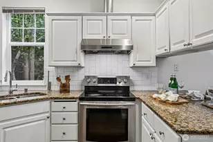 9834 NE 130th Pl, Kirkland, WA 98034 - Photo 11