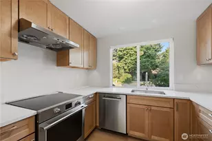 13905 121st Ave NE, Kirkland, WA 98034 - Photo 5
