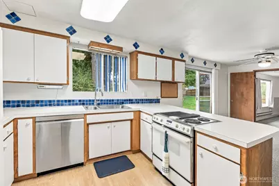 2322 98th Street SE, Everett, WA 98208 - Photo 9