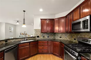 15205 84th Ave Ct E, Puyallup, WA 98375 - Photo 9