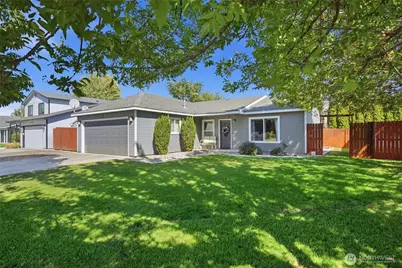 329 E Belair Drive, Moses Lake, WA 98837 - Photo 1
