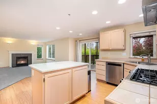 4311 NE 9th Pl, Renton, WA 98059 - Photo 7