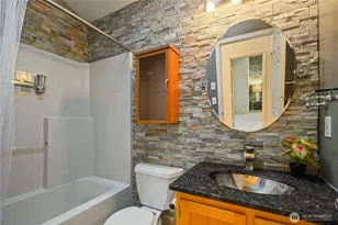 9406 Linden Ave N, Seattle, WA 98103 - Photo 21