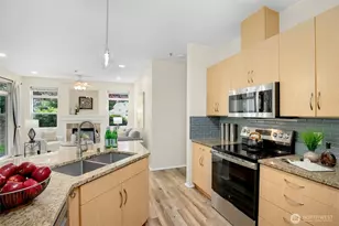 595 241st Ln SE, Sammamish, WA 98074 - Photo 13
