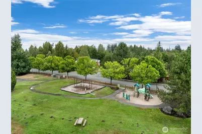 595 241st Lane SE, Sammamish, WA 98074 - Photo 37