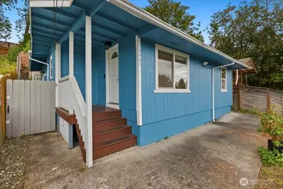 5407 31st Avenue S, Seattle, WA 98108 - Photo 1