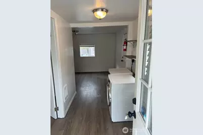913 Charlotte Avenue W, Bremerton, WA 98312 - Photo 11