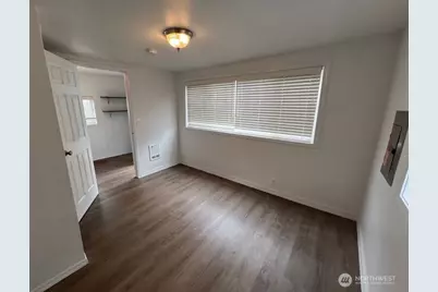 913 Charlotte Avenue W, Bremerton, WA 98312 - Photo 5