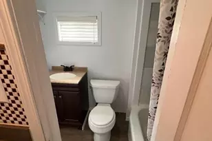 913 Charlotte Ave W, Bremerton, WA 98312 - Photo 9