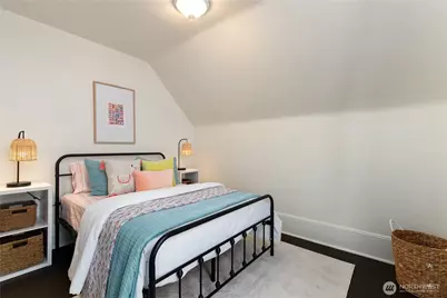 2107 NW 65th Street, Seattle, WA 98117 - Photo 23