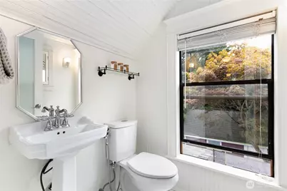 2107 NW 65th Street, Seattle, WA 98117 - Photo 27