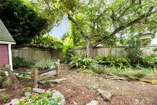 2107 NW 65th St, Seattle, WA 98117 - Photo 33