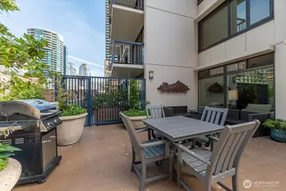 2100 3rd Avenue #2104, Seattle, WA 98121 - Photo 21
