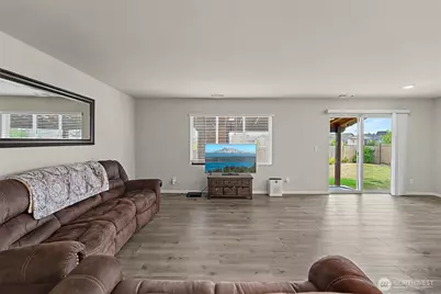 18625 108th Avenue E, Puyallup, WA 98374 - Photo 15