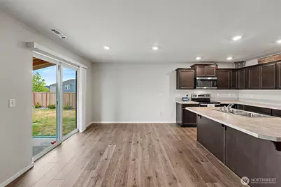 18625 108th Avenue E, Puyallup, WA 98374 - Photo 9