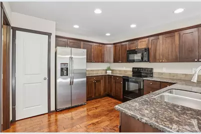19627 1st Avenue SE, Bothell, WA 98012 - Photo 11