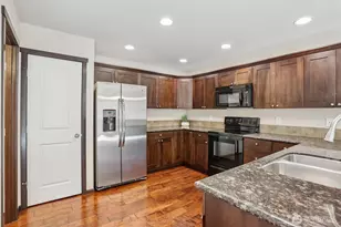 19627 1st Ave SE, Bothell, WA 98012 - Photo 11