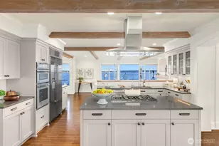 5216 Rockaway Beach Rd NE, Bainbridge Island, WA 98110 - Photo 17