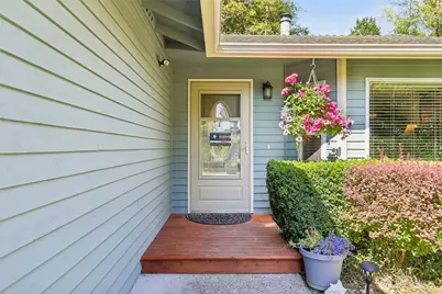 9113 15th Place SE, Lake Stevens, WA 98258 - Photo 3
