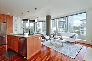 10610 NE 9th Pl, Bellevue, WA 98004 - Photo 7