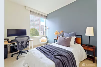 10610 NE 9th Place #605, Bellevue, WA 98004 - Photo 17