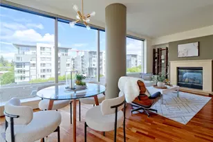 10610 NE 9th Pl, Bellevue, WA 98004 - Photo 3