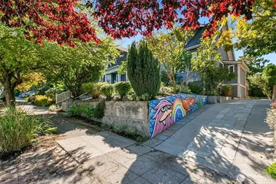 2217 Federal Avenue E, Seattle, WA 98102 - Photo 37
