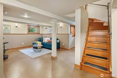 2217 Federal Avenue E, Seattle, WA 98102 - Photo 25