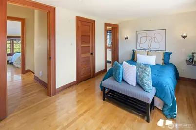 2217 Federal Avenue E, Seattle, WA 98102 - Photo 17