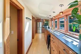 2217 Federal Ave E, Seattle, WA 98102 - Photo 15