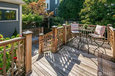 2217 Federal Avenue E, Seattle, WA 98102 - Photo 29