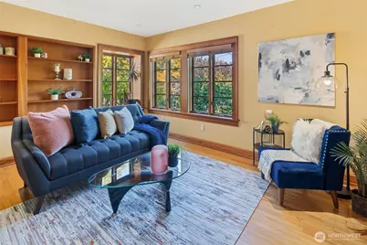 2217 Federal Avenue E, Seattle, WA 98102 - Photo 5