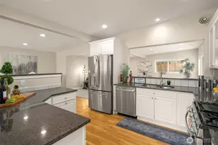 334 157th Ave NE, Bellevue, WA 98008 - Photo 9