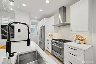 11605 NE 155th St, Kirkland, WA 98034 - Photo 13