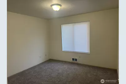 3208 Rockefeller Avenue #A, Everett, WA 98201 - Photo 5