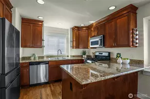 8846 Midvale Ave N, Seattle, WA 98103 - Photo 5