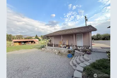 28 Dixon Road, Omak, WA 98841 - Photo 9