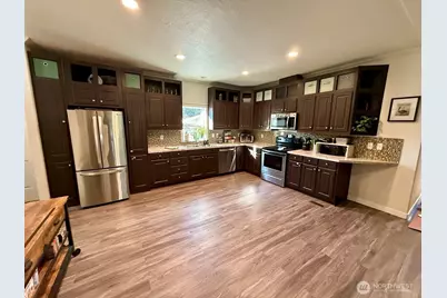 21617 134 Street E, Bonney Lake, WA 98329 - Photo 7