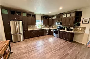 21617 134th St E, Bonney Lake, WA 98329 - Photo 7