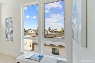 9013 14th Avenue SW, Seattle, WA 98106 - Photo 3