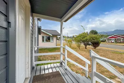 421 E 6th Street, Port Angeles, WA 98362 - Photo 3