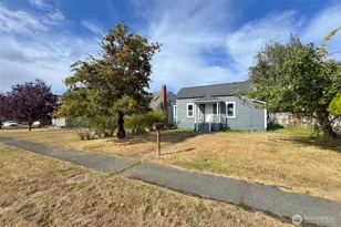 421 E 6th St, Port Angeles, WA 98362 - Photo 39