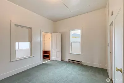 421 E 6th Street, Port Angeles, WA 98362 - Photo 27